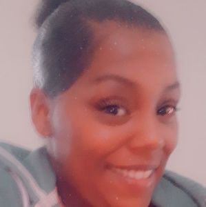 Meet your Posher, Jameshia